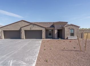 43907 N National Trl, New River, AZ 85087