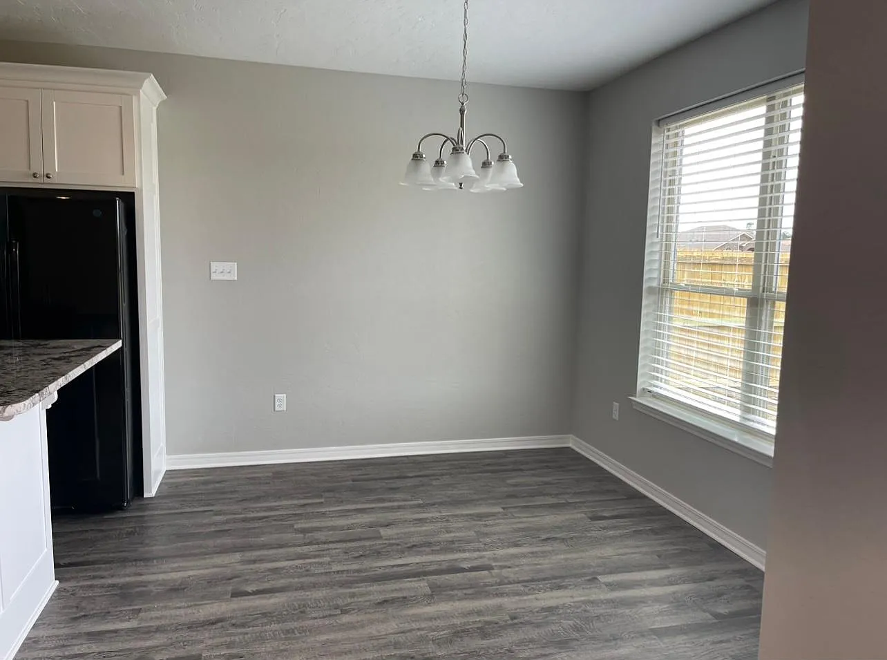 405 Myra Lynn Ln — Photo 3