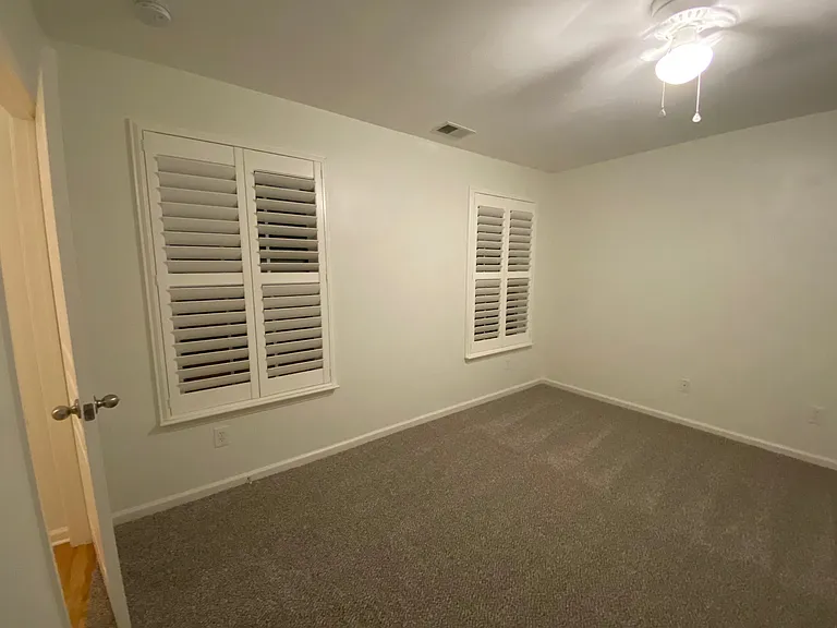 5629 Memorial Dr — Photo 27