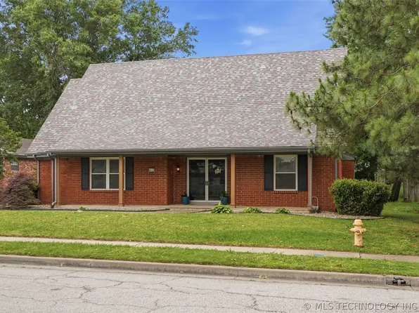 6652 E 46th Pl, Tulsa, OK 74145