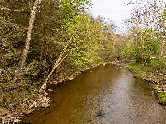 3rd image of 1 Low Gap Run Rd