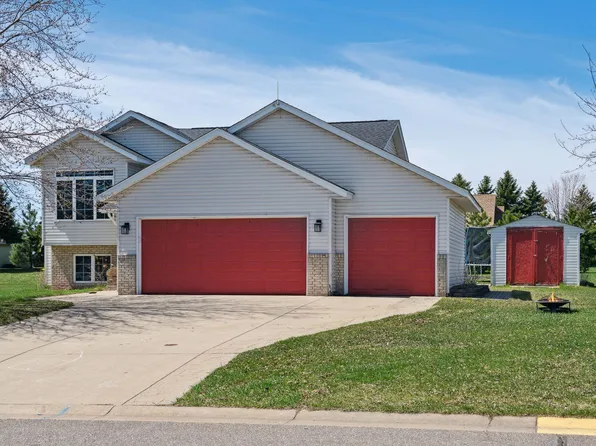 8102 Trappers Ridge Dr, Clear Lake, MN 55319