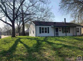 2625 SW Morningside Rd, Topeka, KS 66614