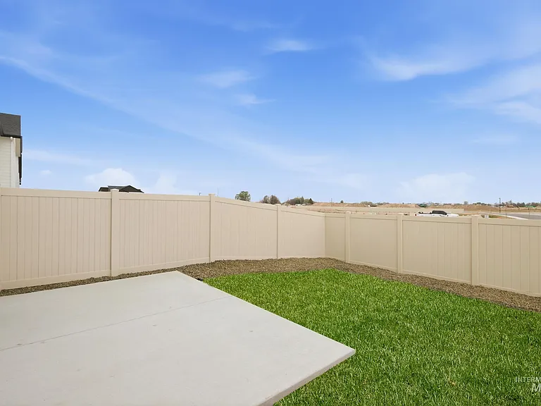 10770 Rutland St — Photo 13