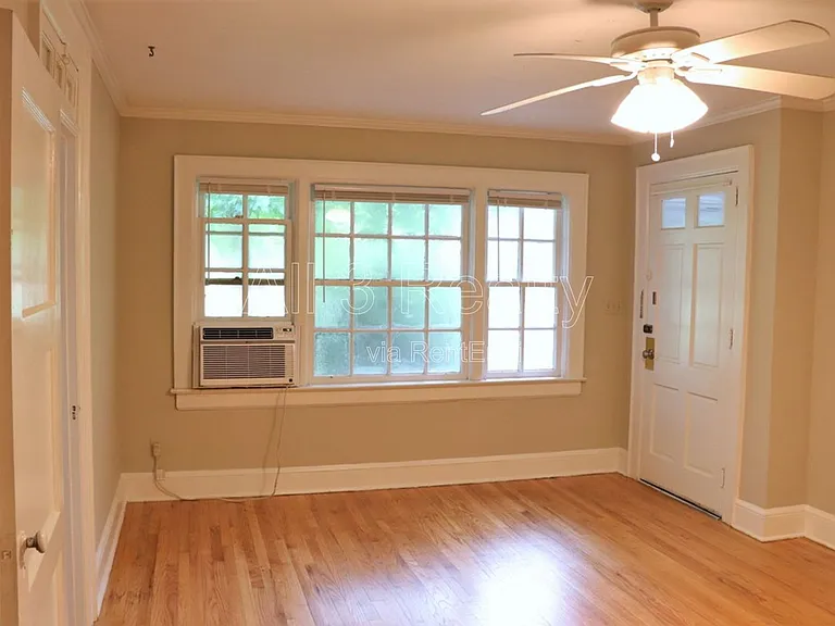 19 Calhoun Rd #B — Photo 6