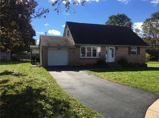 530 Alpine Cir, Emmaus, PA 18049