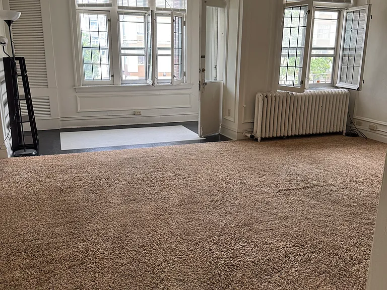 2218 N Summit Ave #201 — Photo 18