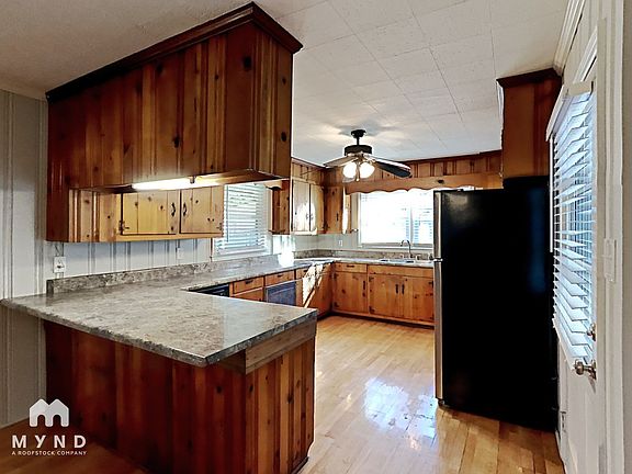 3rd image of 886 Sugar Valley Rd SW