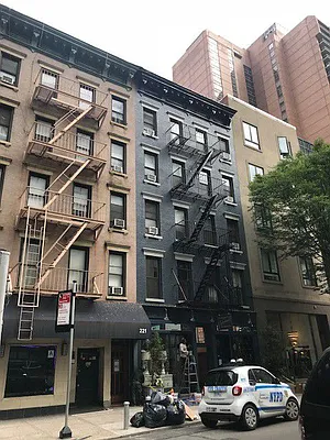 Rented by Level Group | media 11