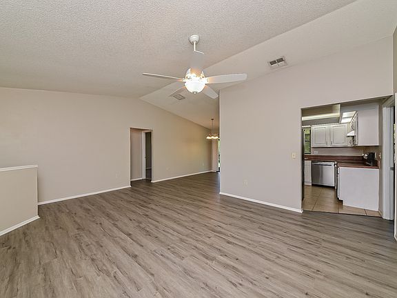 5th image of 4249 Lancaster Dr