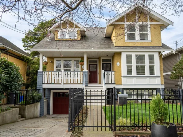 132 Clarence St, Victoria, BC V8V 2J2
