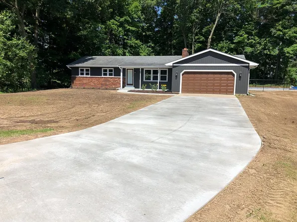53068 Kathryn Rd, Paw Paw, MI 49079