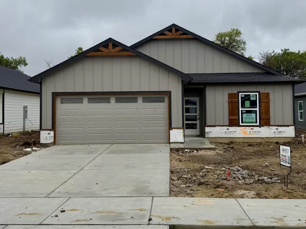 3621 E Bearsden St, Derby, KS 67037
