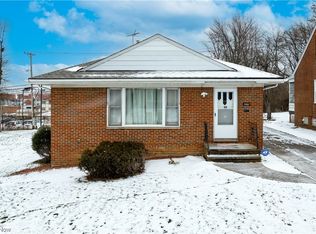 5261 E 119th St, Garfield Heights, OH