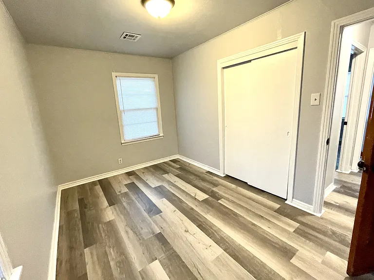 61 15th Ave NW — Photo 14