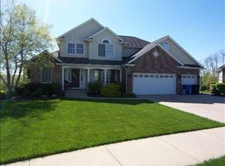 255 E 123rd Pl, Crown Point, IN 46307