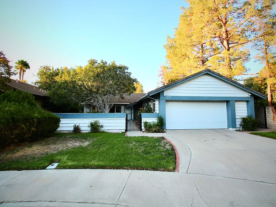 23603 Bajada Dr