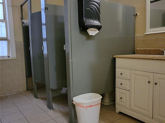 3rd image of 21702 Jamaica Ave #2