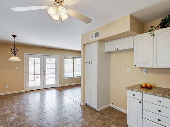 4th image of 2723 E Windrose Dr