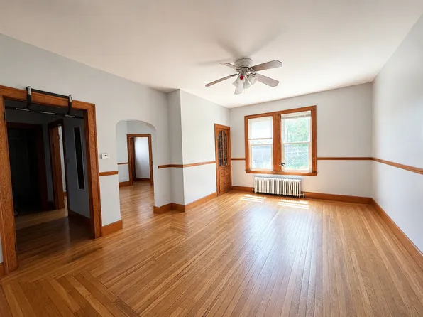 1 Adirondack Pl, Dorchester Center, MA 02124