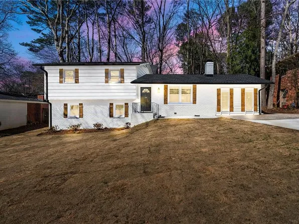 2186 Ellwyn Dr, Atlanta, GA 30341