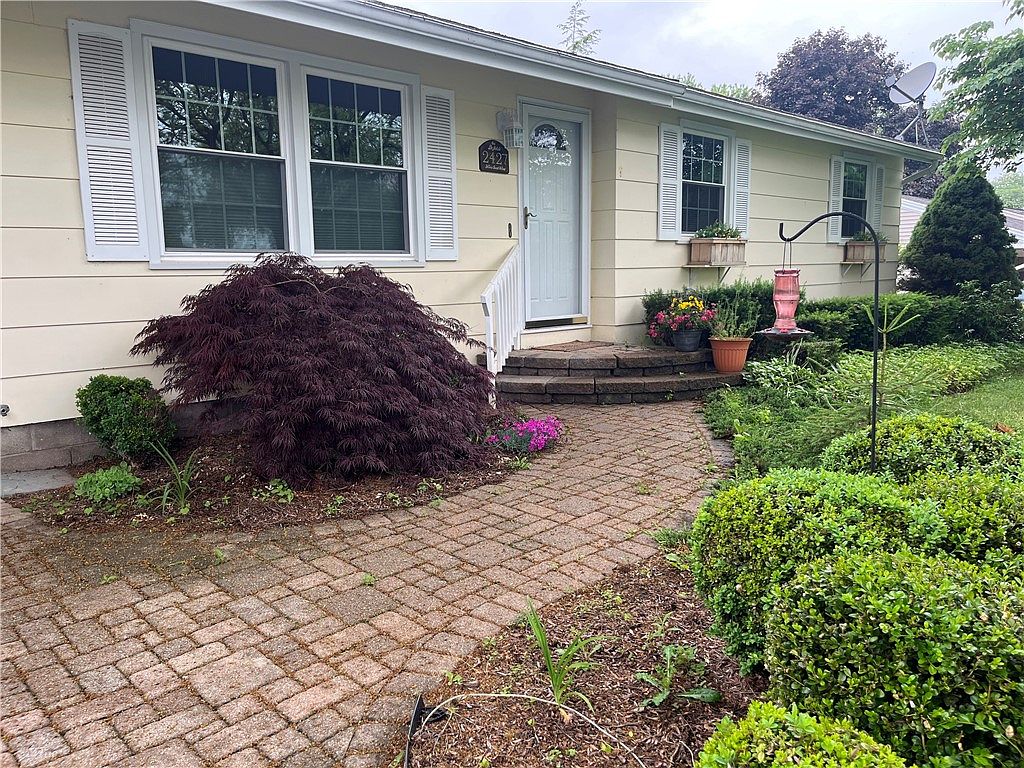 2427 Lake Rd, Hamlin, NY 14464 | Zillow