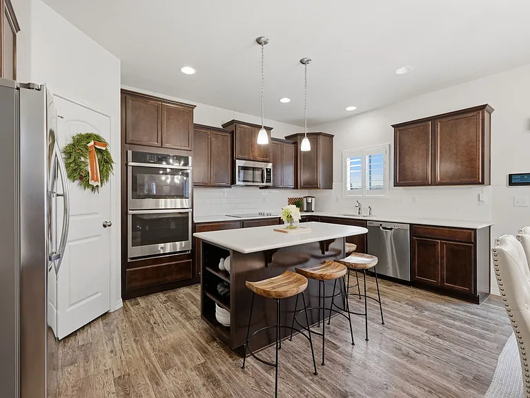 8258 Sprague Way — Photo 15