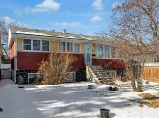 3027 E 37th St SW, Calgary, AB T3E 3B5