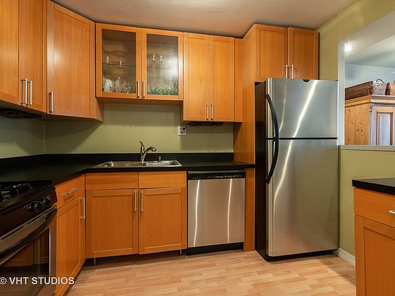 4th image of 1960 N Lincoln Park W APT 3011