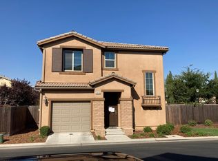 3310 Alps Ln, Clovis, CA 93619