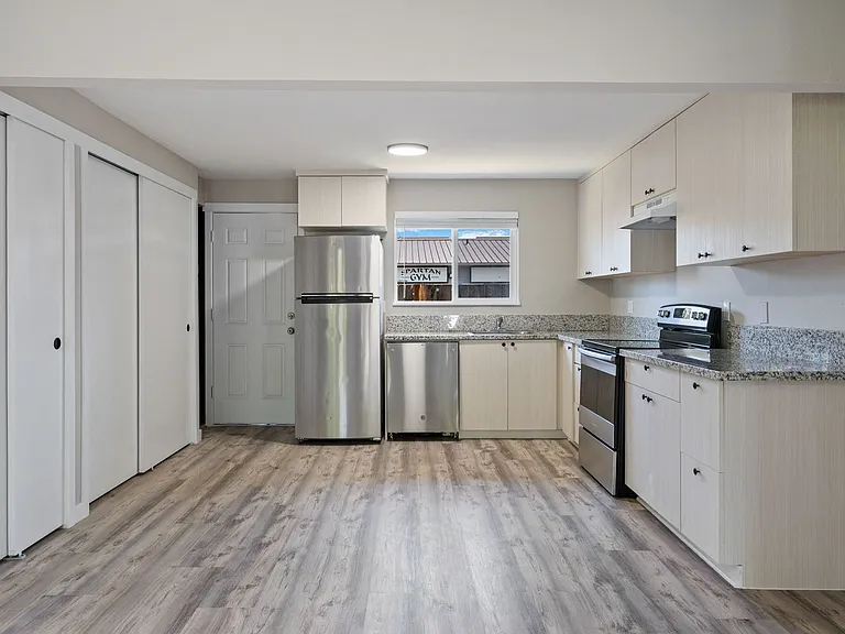 Eastside Village Apartments — Photo 14