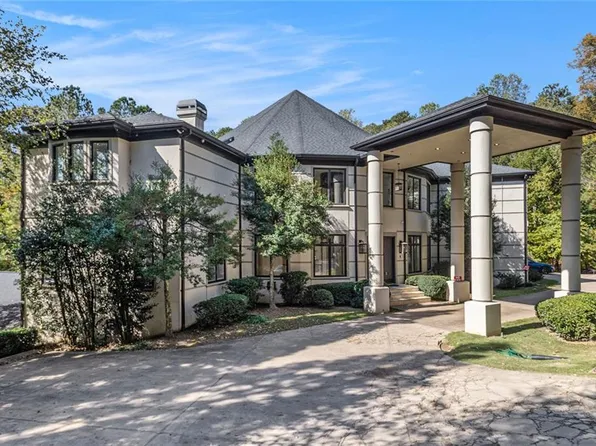 1050 Bedford Gardens Dr, Johns Creek, GA 30022