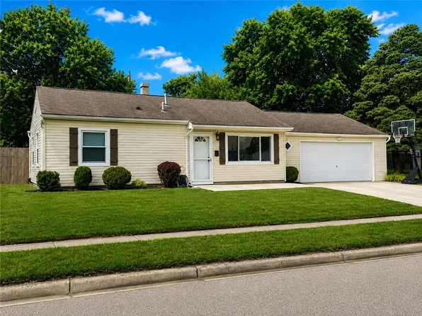 814 Bristol Dr, Vandalia, OH 45377