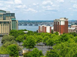 510 Overlook Park Dr #32, Oxon Hill, MD 20745