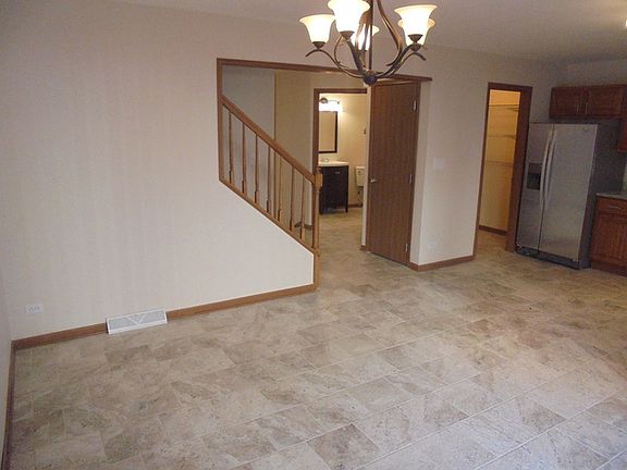 4th image of 8654 S 85th Ct #8654