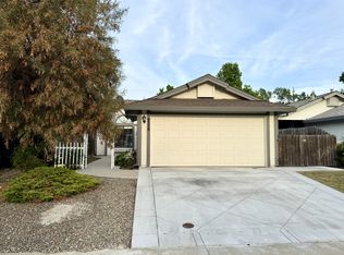 9359 Ivydale Cir, Elk Grove, CA
