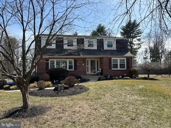9 Emery Ln, Phoenixville, PA 19460