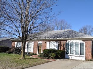 2509 Bishop Rd, Jeffersonville, IN 47130
