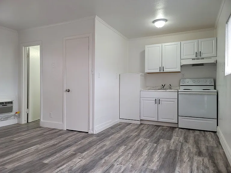 108 E Coogan Dr — Photo 12