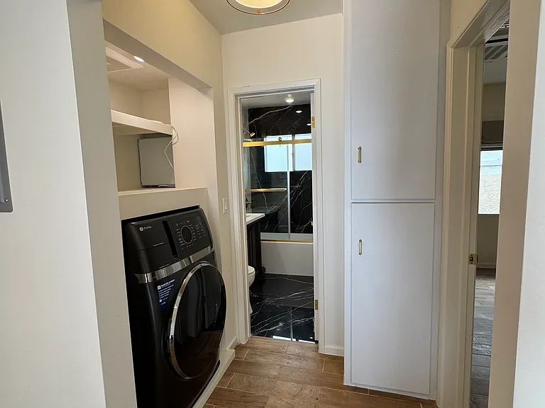1134 9th St #D — Photo 7