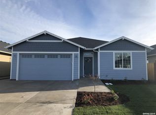 294 SW Applegate Trail Dr, Dallas, OR 97338