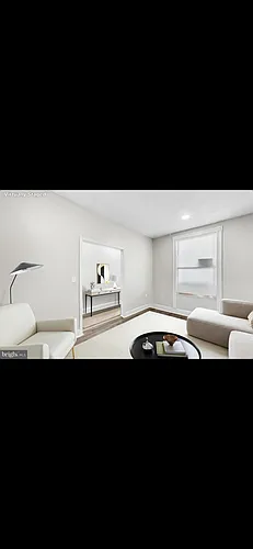 2517 W Pratt St Photo 1