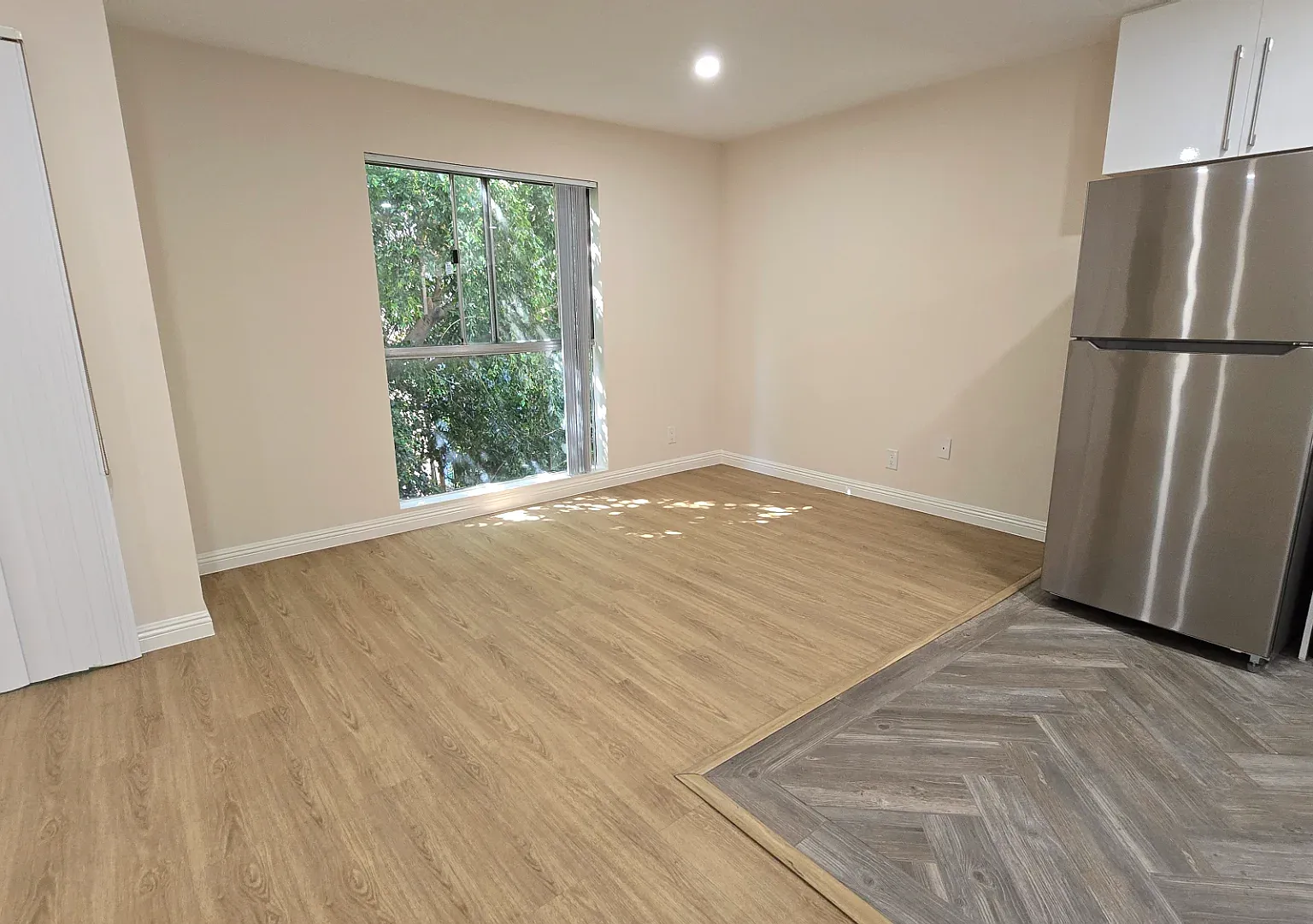 2 bed, 1000 sqft, $2,600 — Photo 4