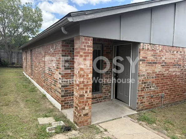 10258 Maverick Dr #58, Fort Worth, TX 76108