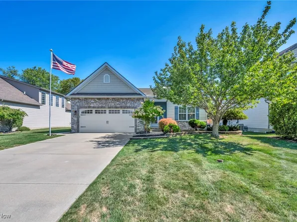 181 Shoreland Cir, Willowick, OH 44095