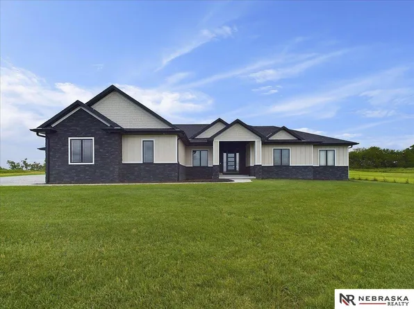 6300 N 148th St, Lincoln, NE 68527