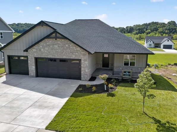 1771 Woodford Rd, Cross Plains, WI 53528