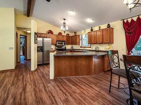 5th image of 14620 Westcliffe Dr