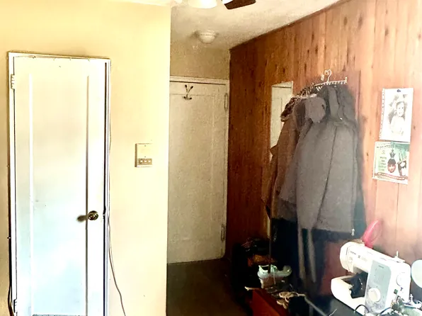 147-11 79th Avenue image 3 of 12