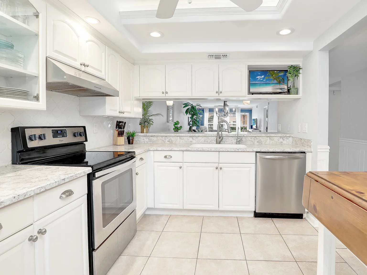 2 bed, 1248 sqft, $1,785 — Photo 2